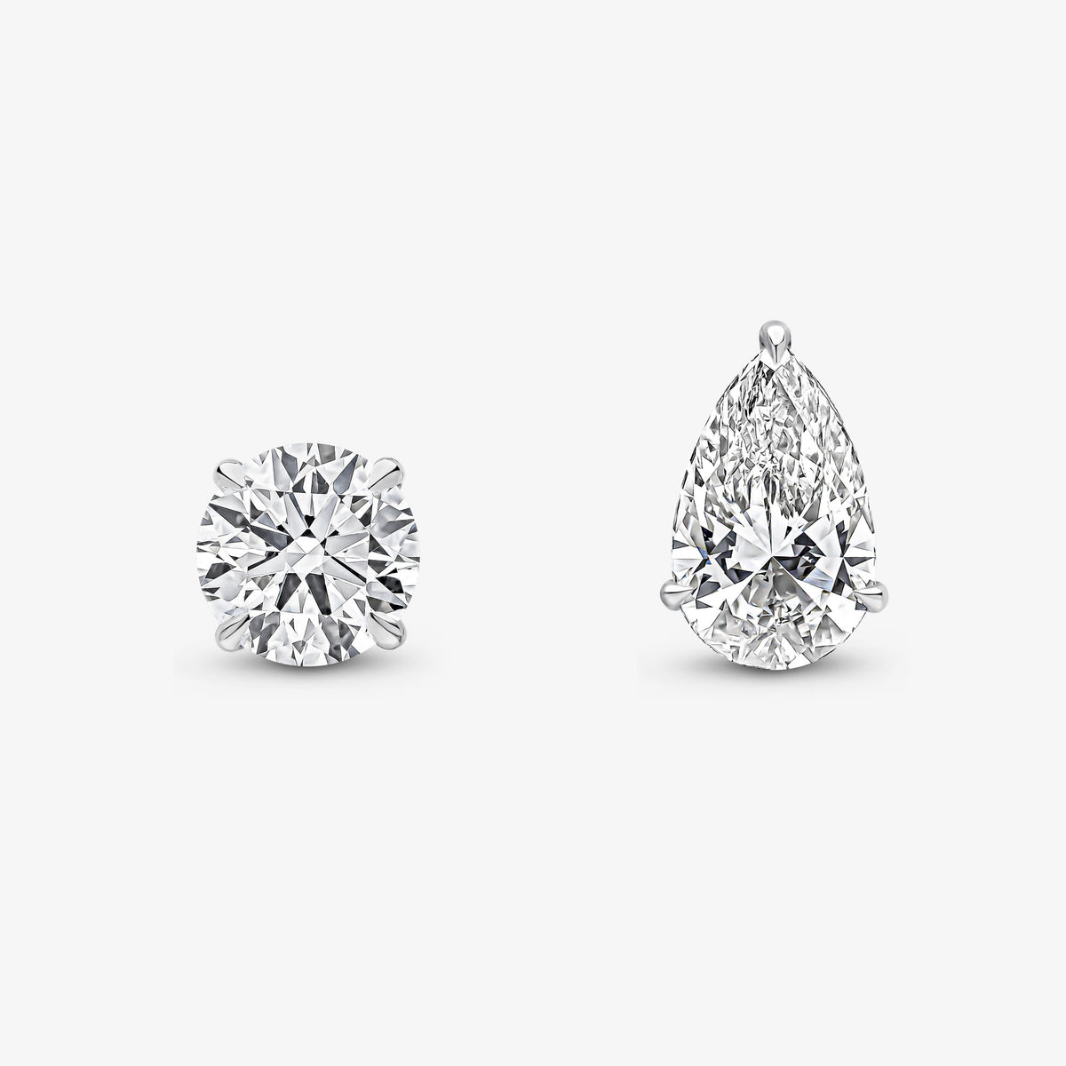 Boucles d'oreilles pendantes détachables avec diamants taille brillant rond et poire