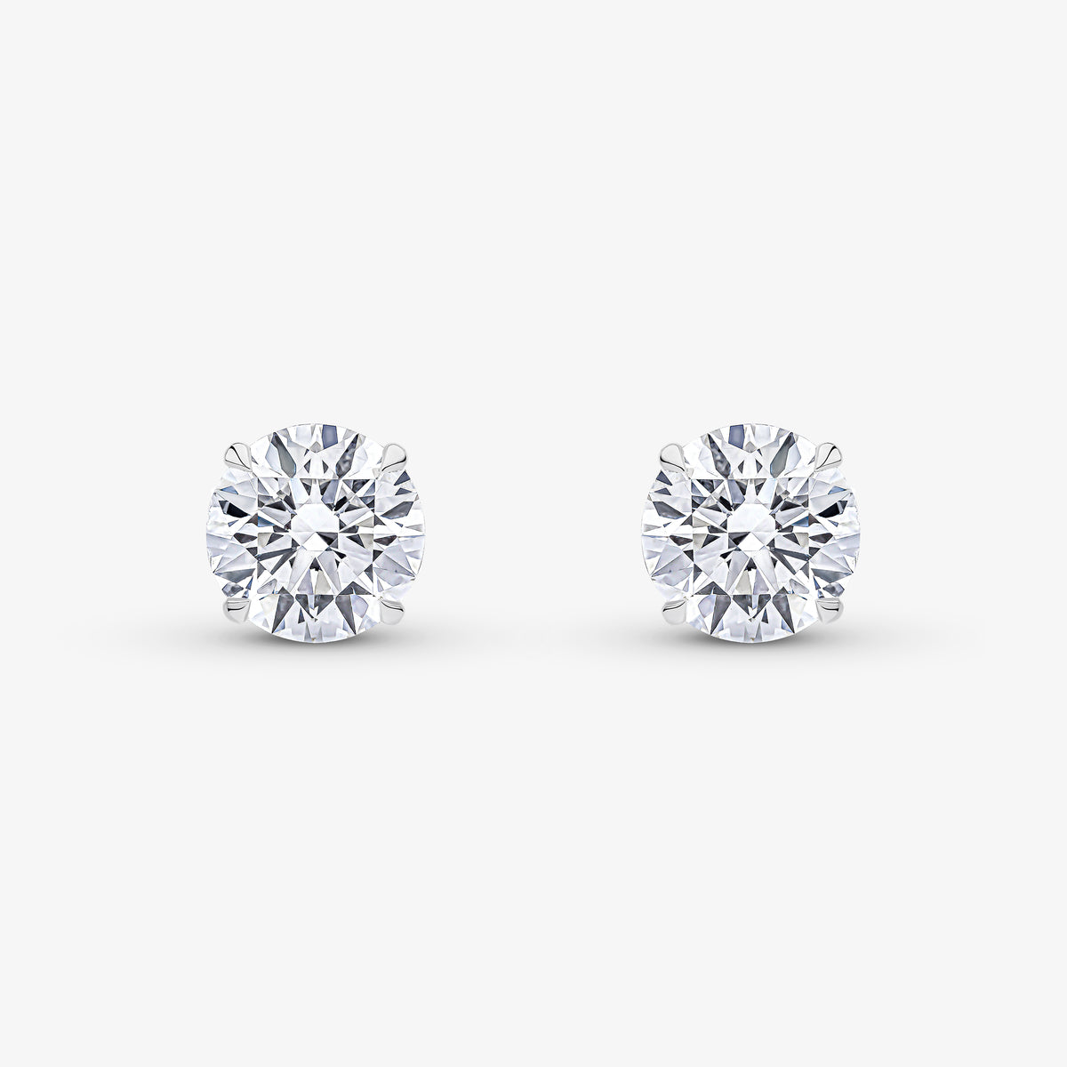 Puces d'oreilles rondes taille brillant