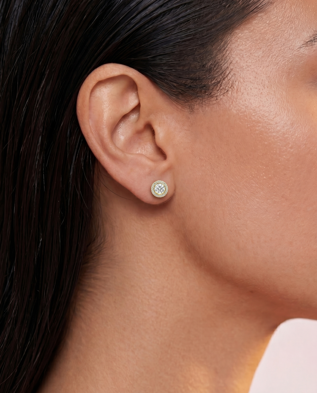 Round Brilliant Cut Halo Studs 102